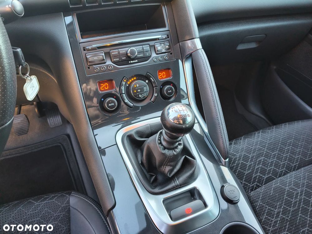 Peugeot 3008 HDi 115 Allure - 26
