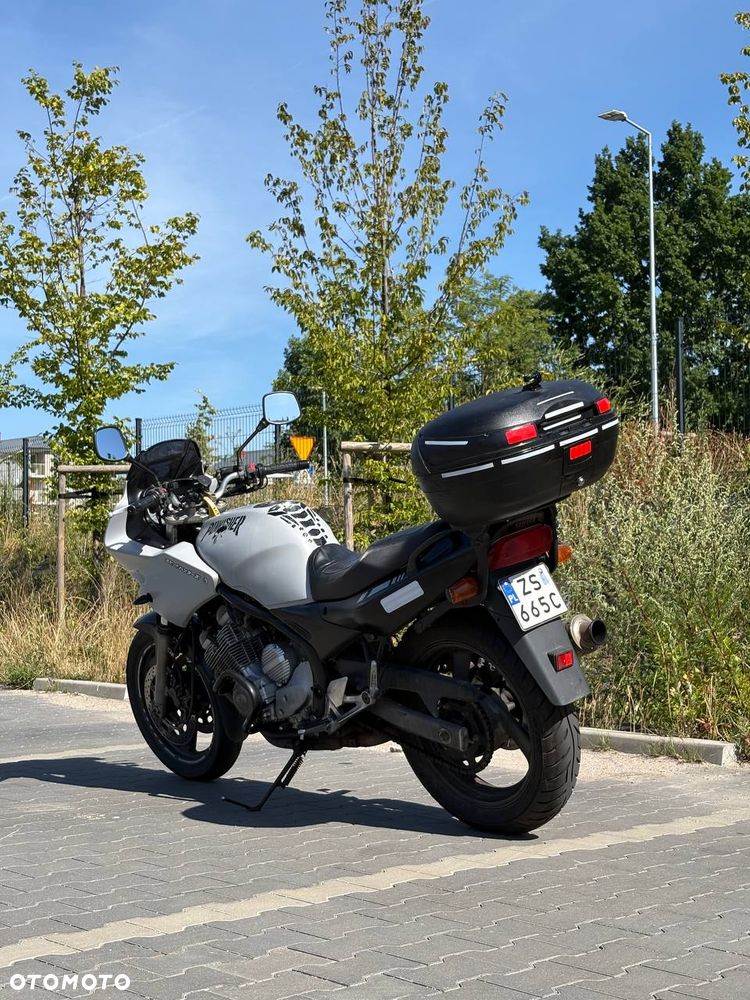 Yamaha XJ - 4