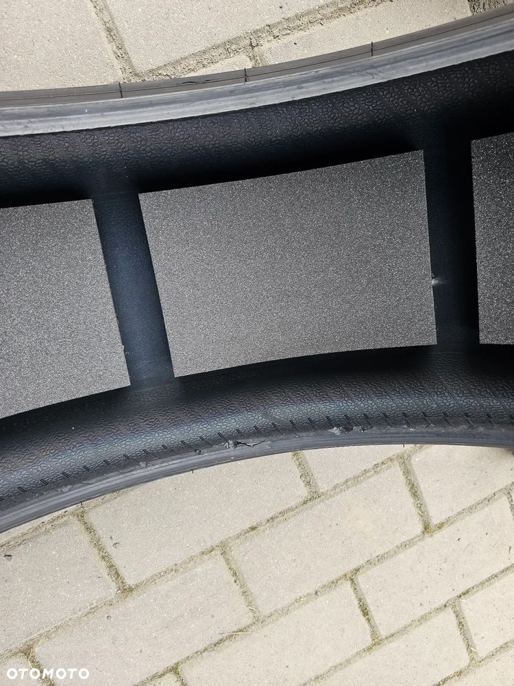 Pirelli P Zero 275/40R22 107 Y - 8