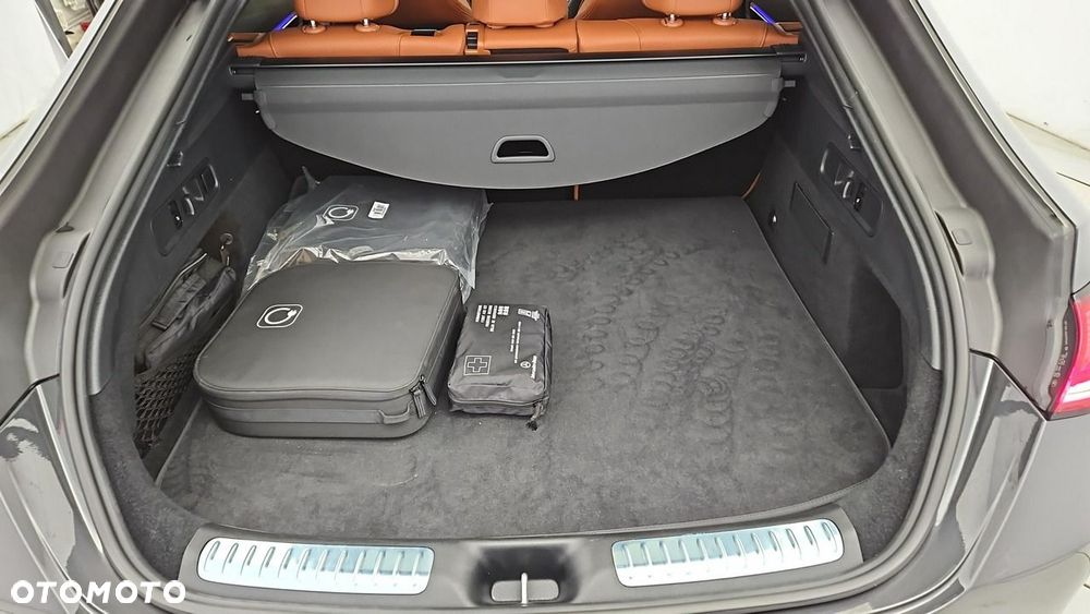 Mercedes-Benz GLC - 24