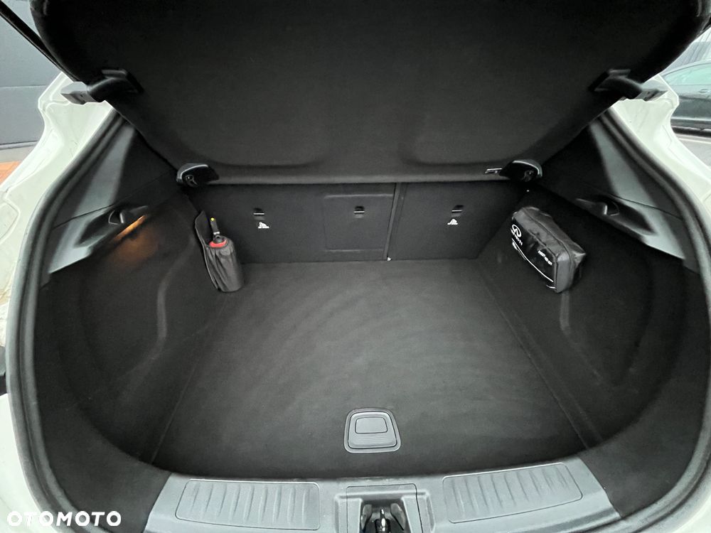 Infiniti Q30 1.6t Premium 7DCT - 15