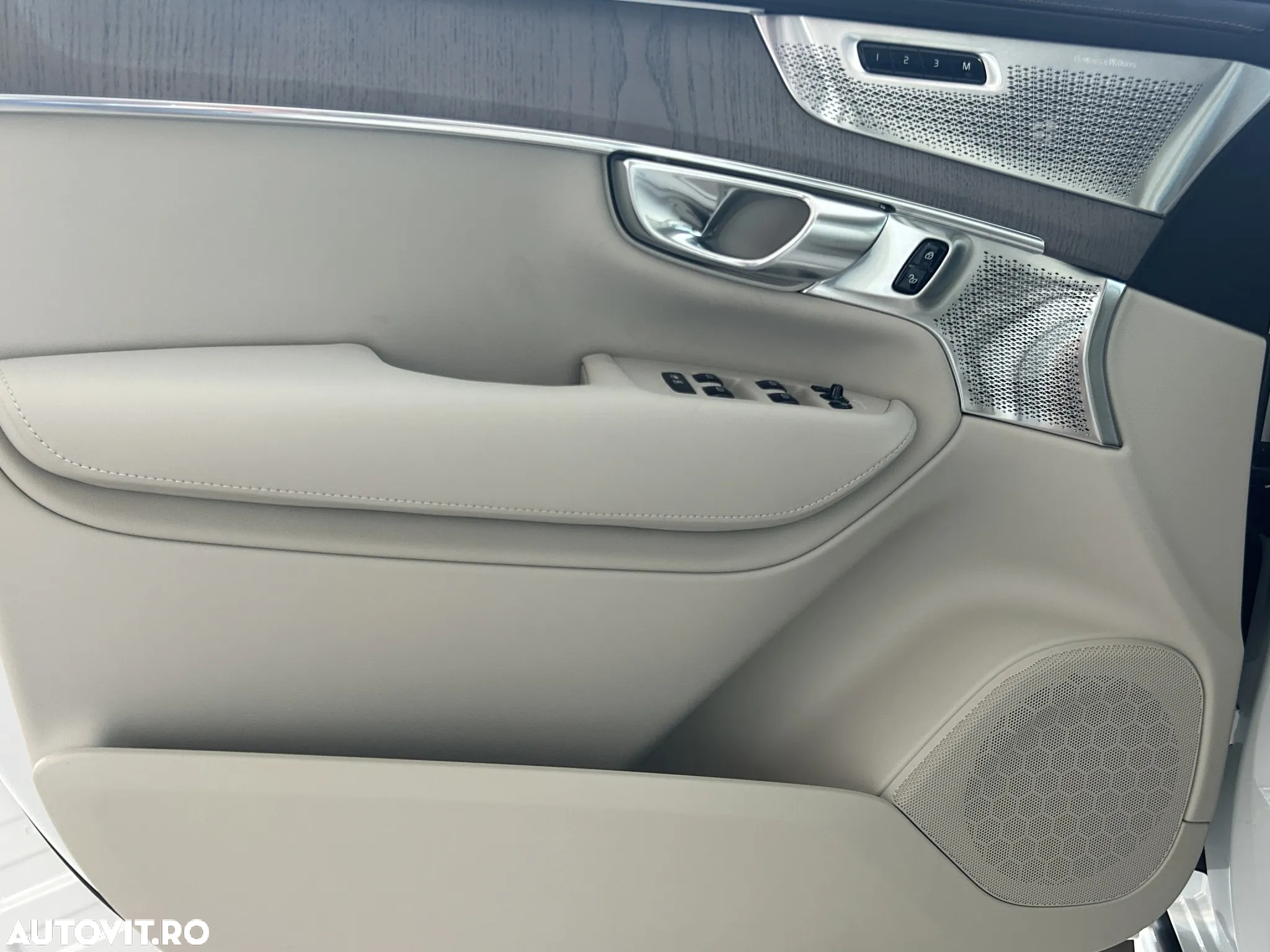 Volvo XC 90 - 14