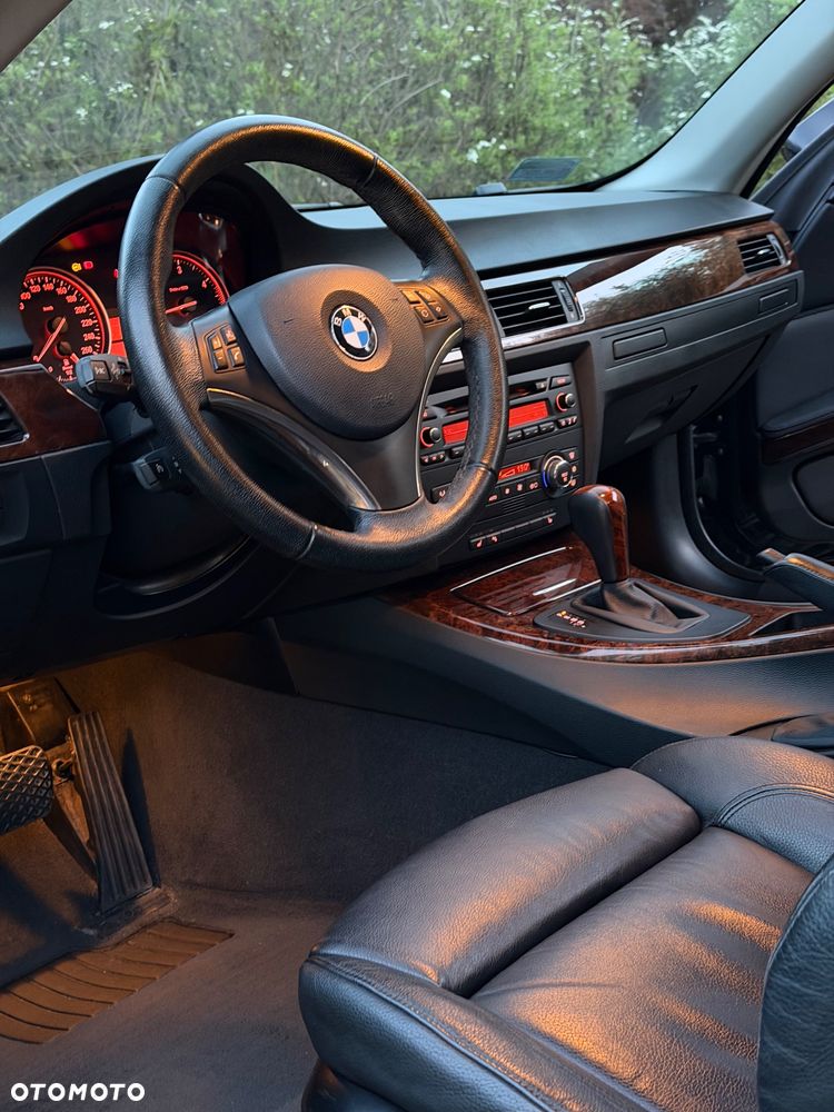 BMW Seria 3 320d - 2
