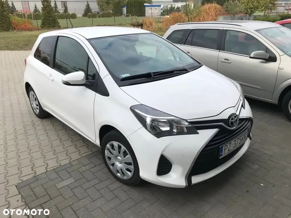 Toyota Yaris 1.33 Dynamic - 1