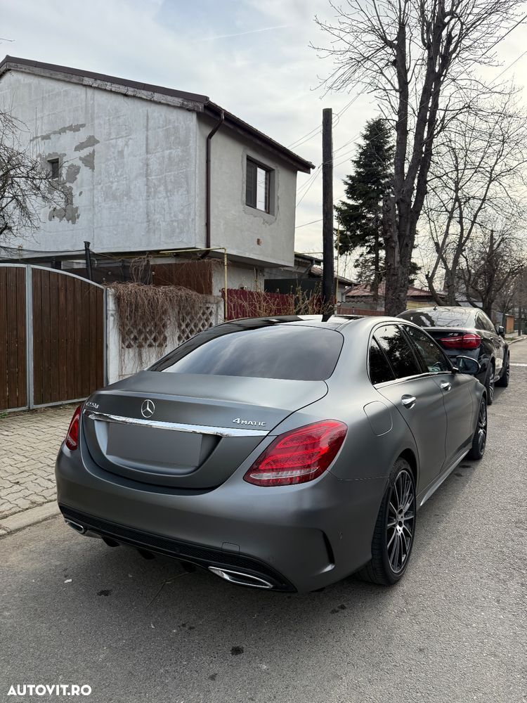 Mercedes-Benz C - 13