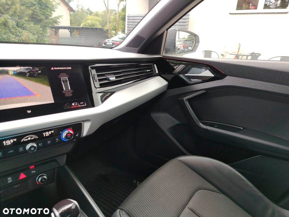 Audi A1 Sportback 35 TFSI S-Line S tronic - 28