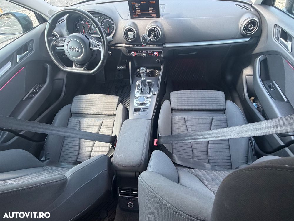 Audi A3 2.0 TDI clean Stronic Ambiente - 4
