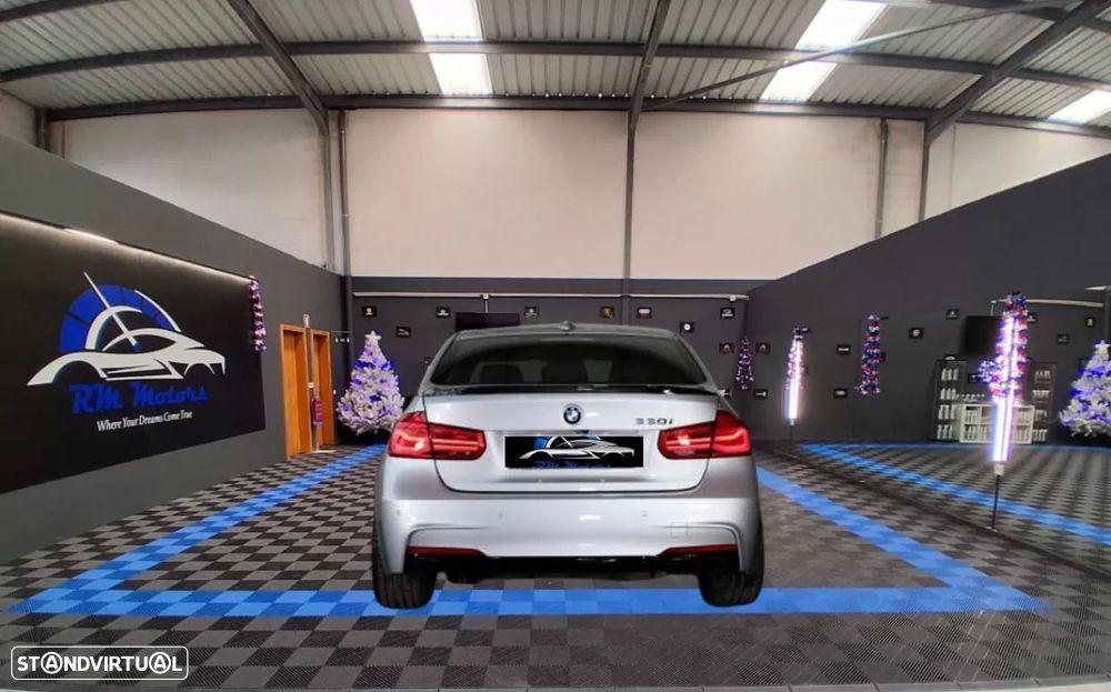 BMW 330 i Aut. M Sport - 4