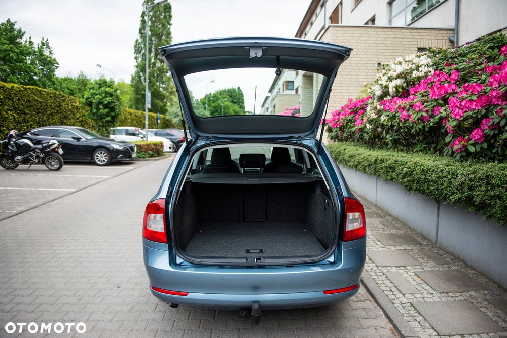 Skoda Octavia 1.6 Active - 11
