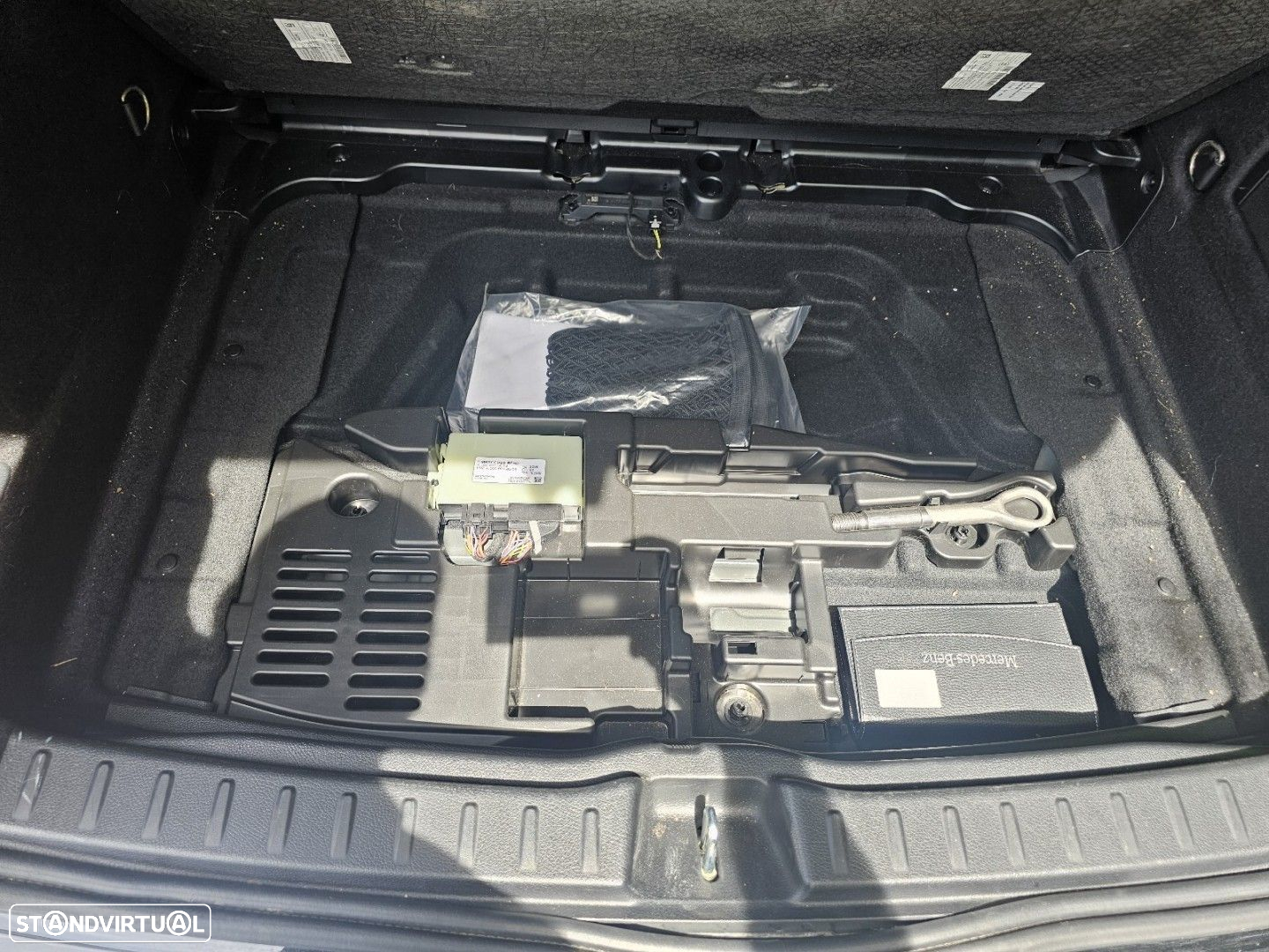 Mercedes-Benz GLA 180 d 8G-DCT - 38