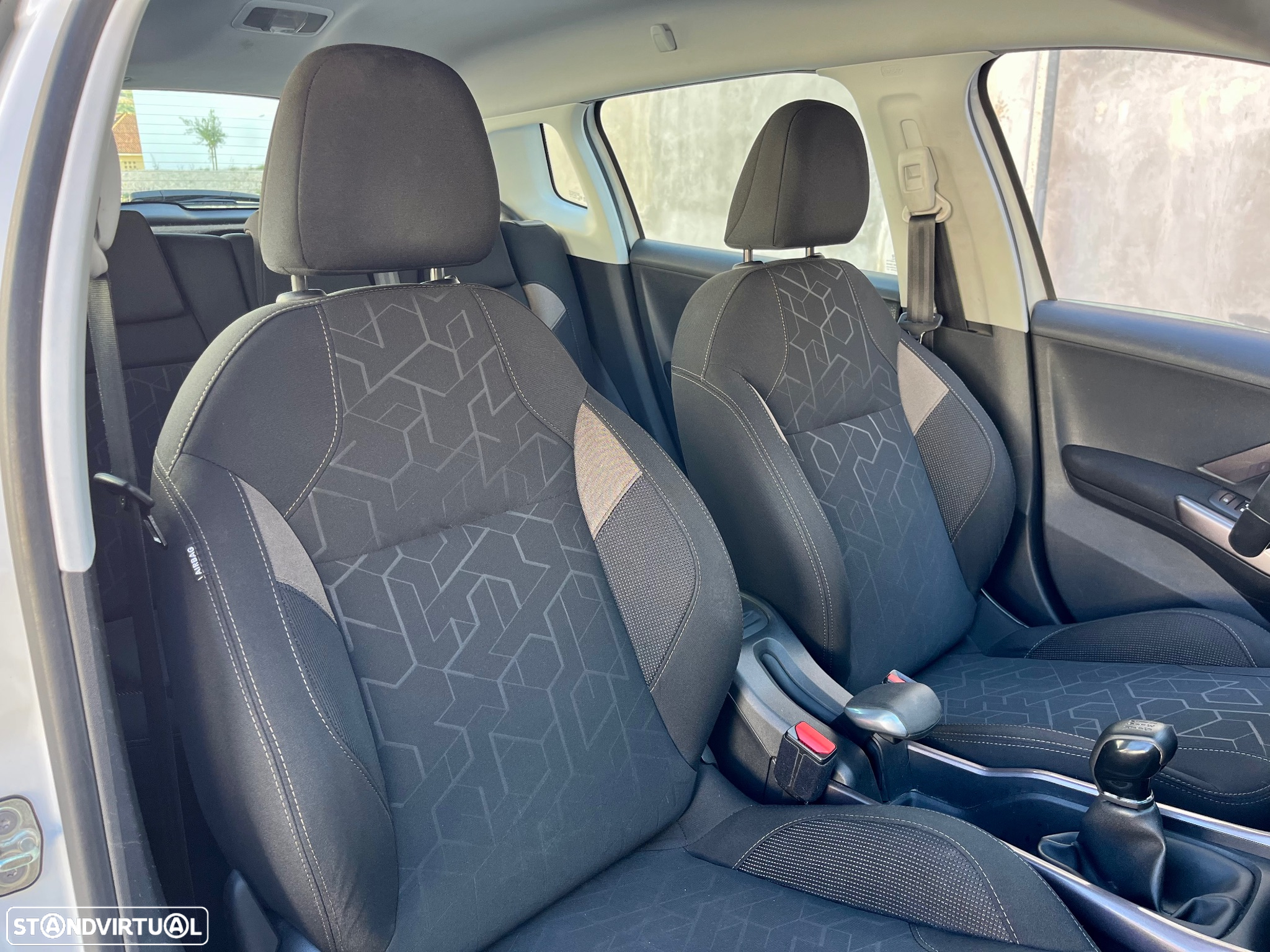 Peugeot 2008 1.2 PureTech Active - 31