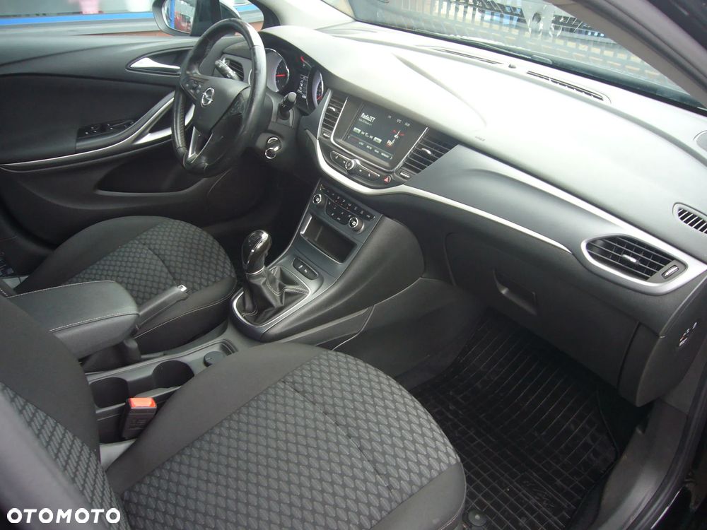 Opel Astra 1.4 T Elite - 18