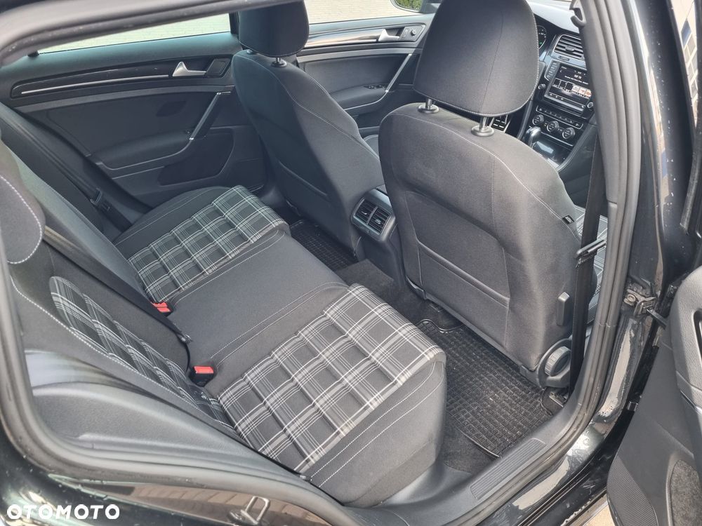 Volkswagen Golf Variant ver-variant-gtd-bluemotion-technology-dsg - 23