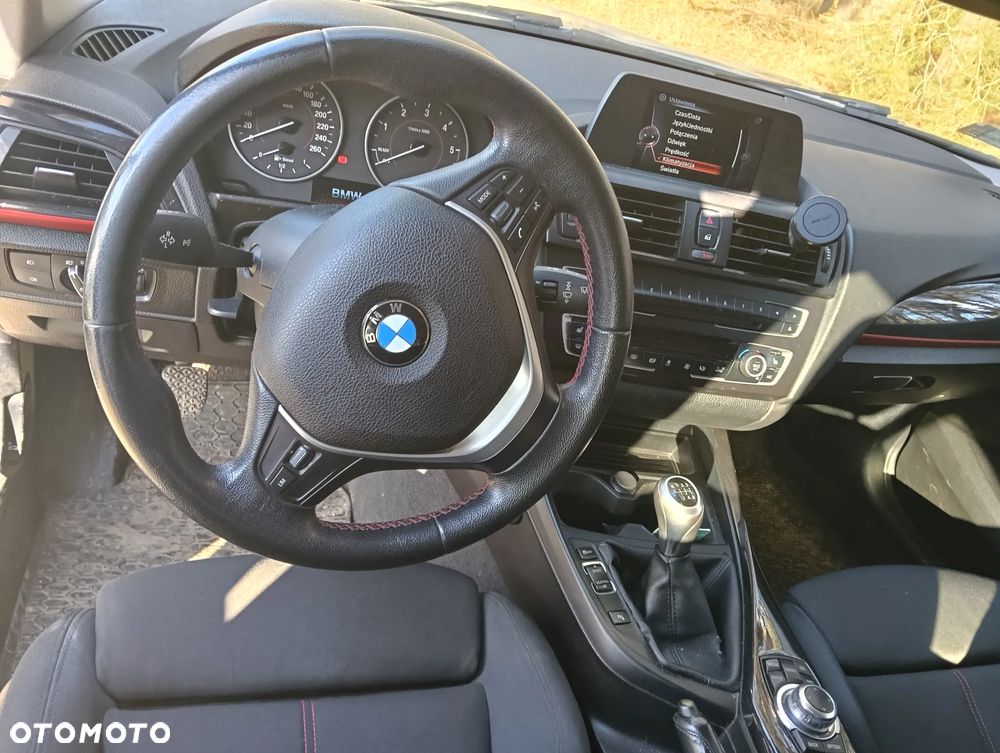 BMW Seria 1 116d EfficientDynamics Edition Sport Line - 4