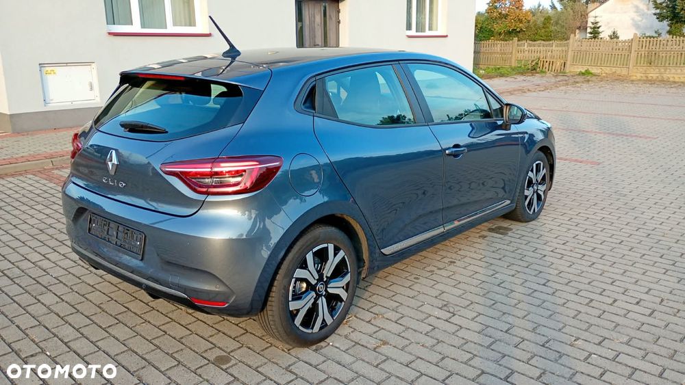 Renault Clio 2022 photo 2