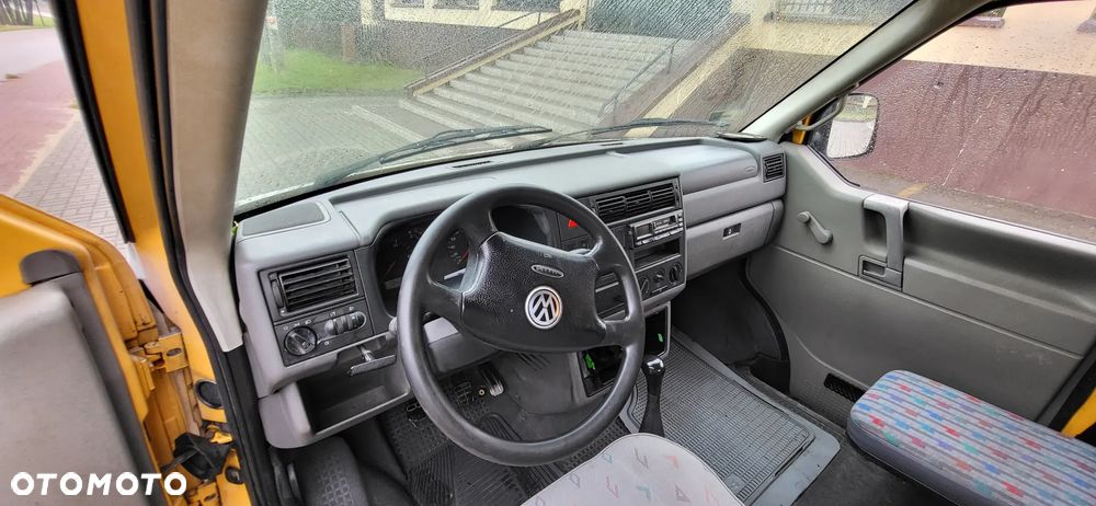 Volkswagen Transporter - 8