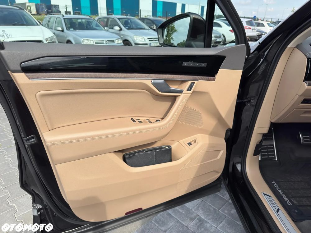 Volkswagen Touareg 3.0 V6 TDI SCR 4Mot - 22