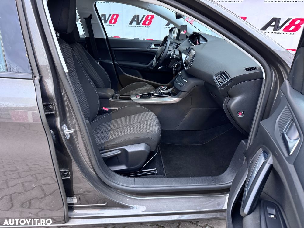 Peugeot 308 BlueHDi 130 EAT8 Stop & Start Active Business-Paket - 19