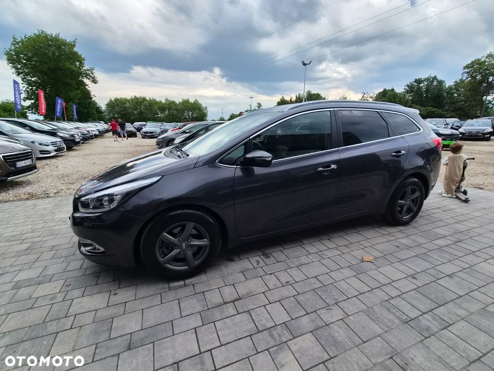 Kia Ceed - 9