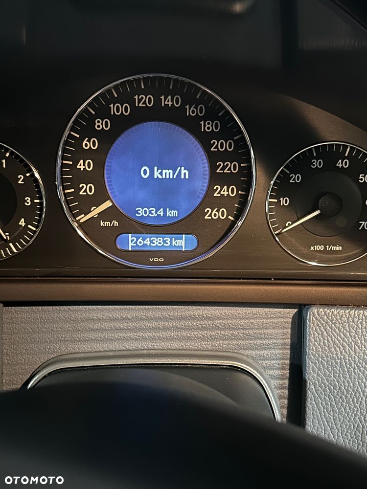 Mercedes-Benz CLK - 7