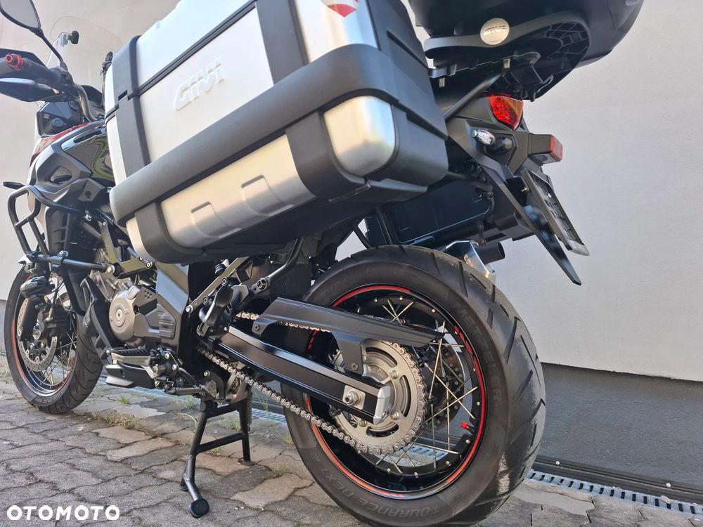 Suzuki DL - 25