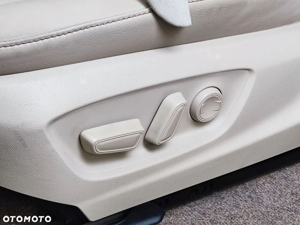 TOYOTA CAMRY 2.5h od 2019r Fotele Kanapy Boczki Skórzane - 6