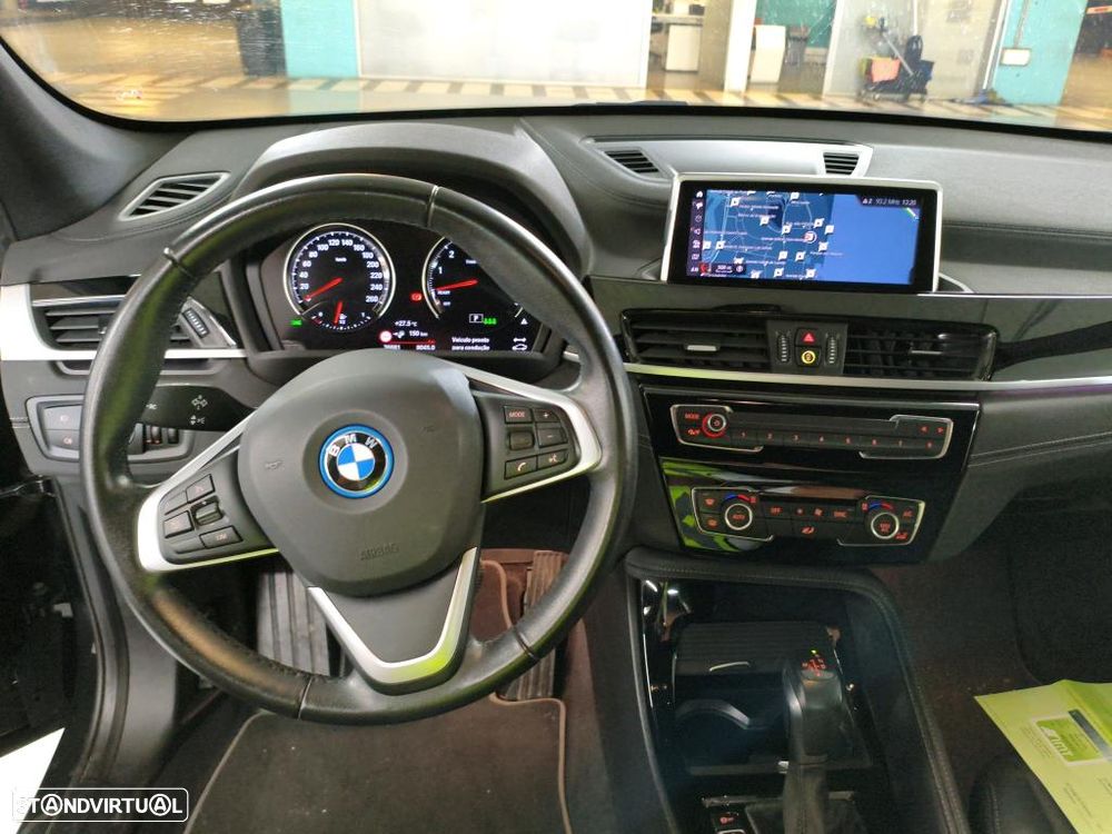 BMW X1 25 e xDrive - 8