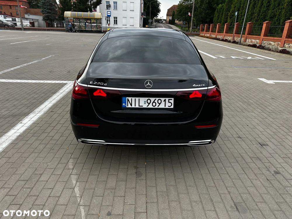 Mercedes-Benz Klasa E - 12