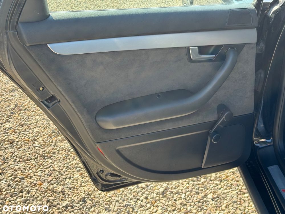 Audi A4 Avant 2.0 TDI DPF multitronic - 19