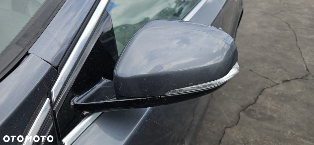 VOLVO V40 II 12 - 16 2.0 D5204T6 - KIEROWNICA - 27