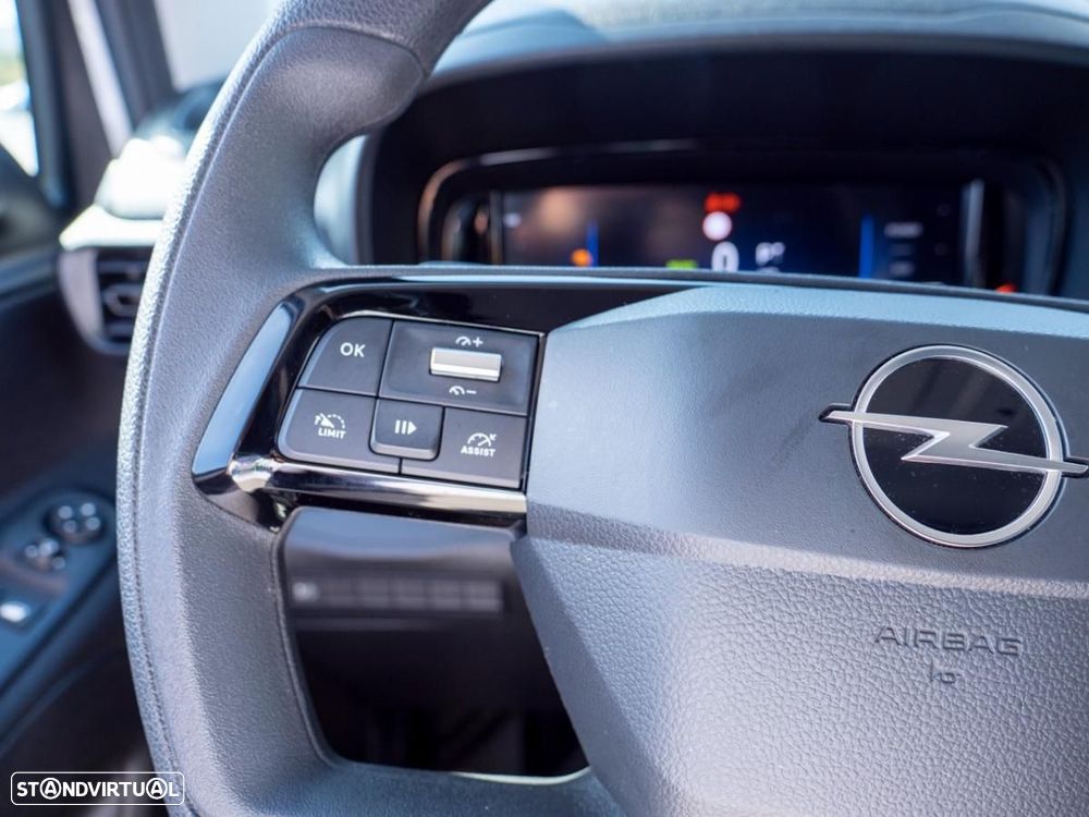 Opel Combo 54kWh Tam M 136cv - 22