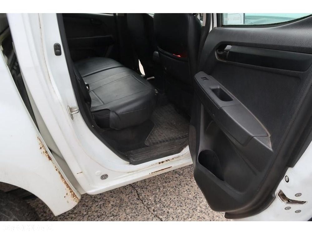 Isuzu D-Max - 35