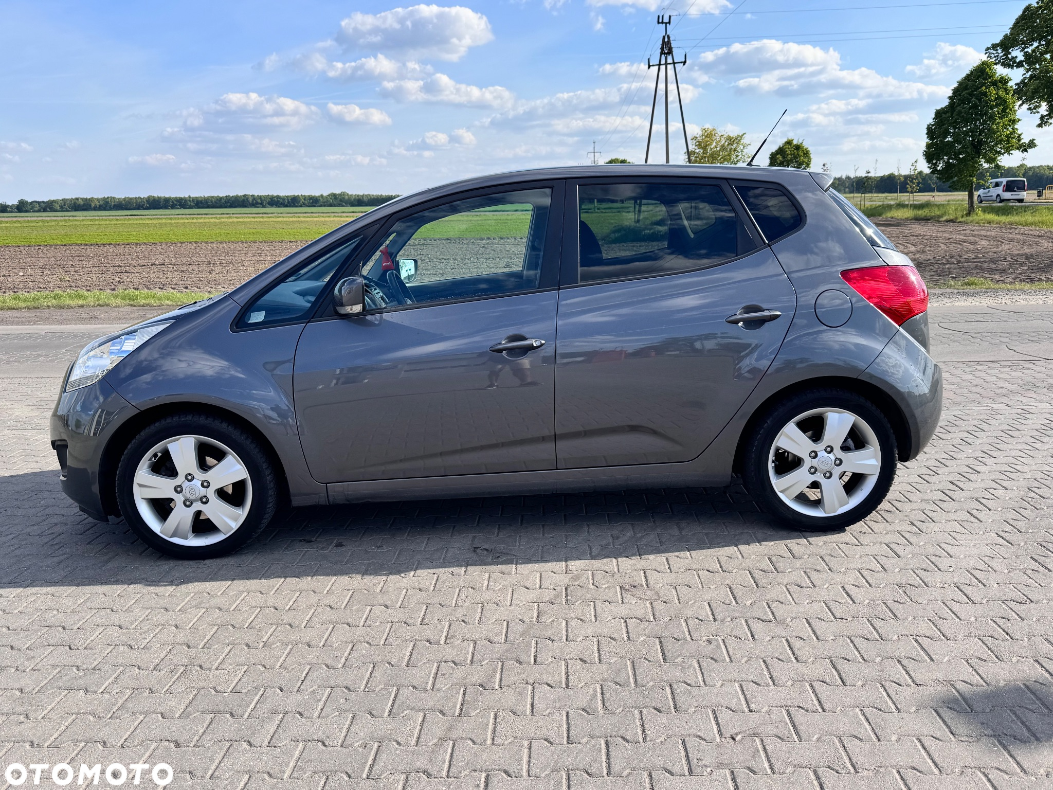 Kia Venga - 3