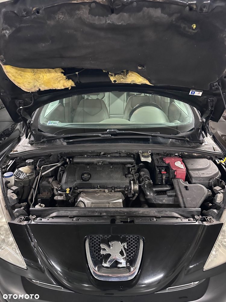 Peugeot 308 1.6 Trendy - 22