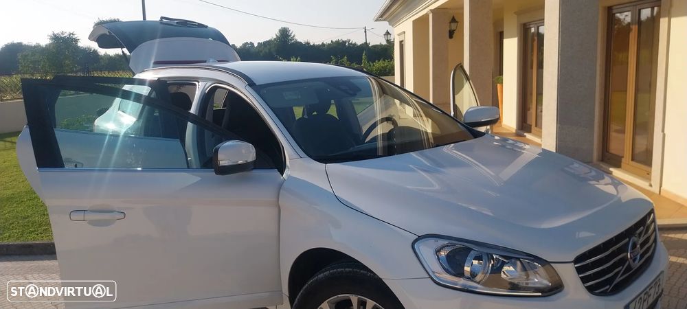 Volvo XC 60 2.0 D4 Momentum - 6