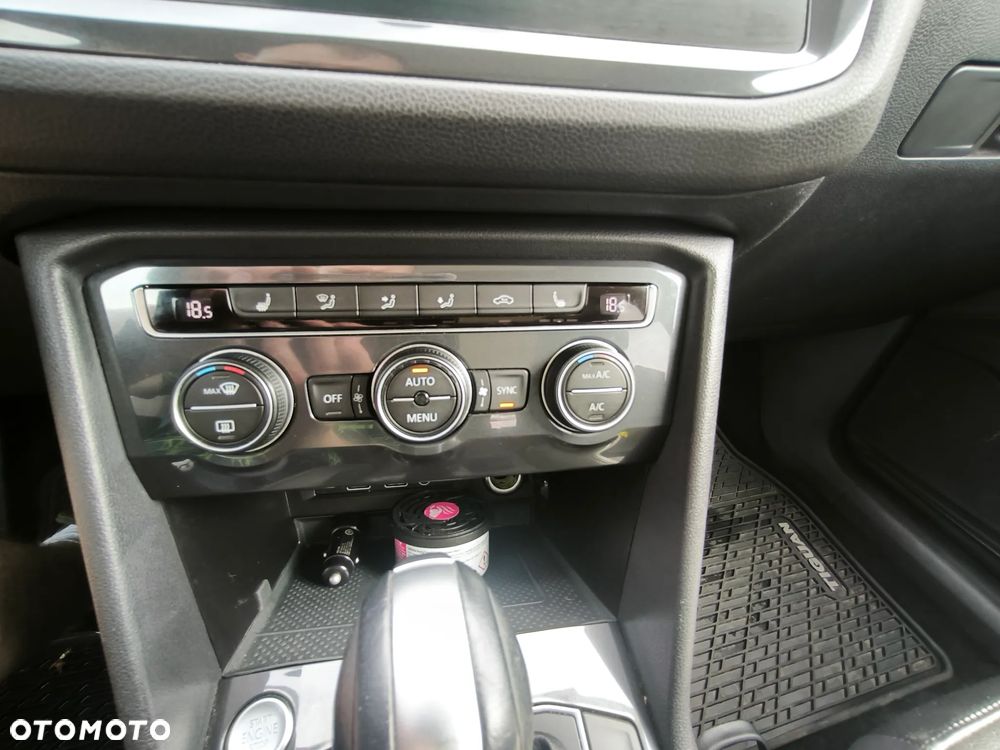 Volkswagen Tiguan - 34