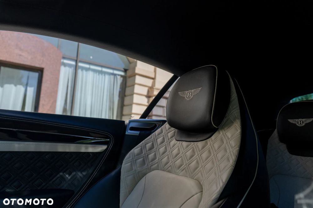 Bentley Continental GT - 13