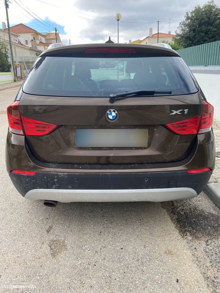 BMW X1 18 d sDrive - 1