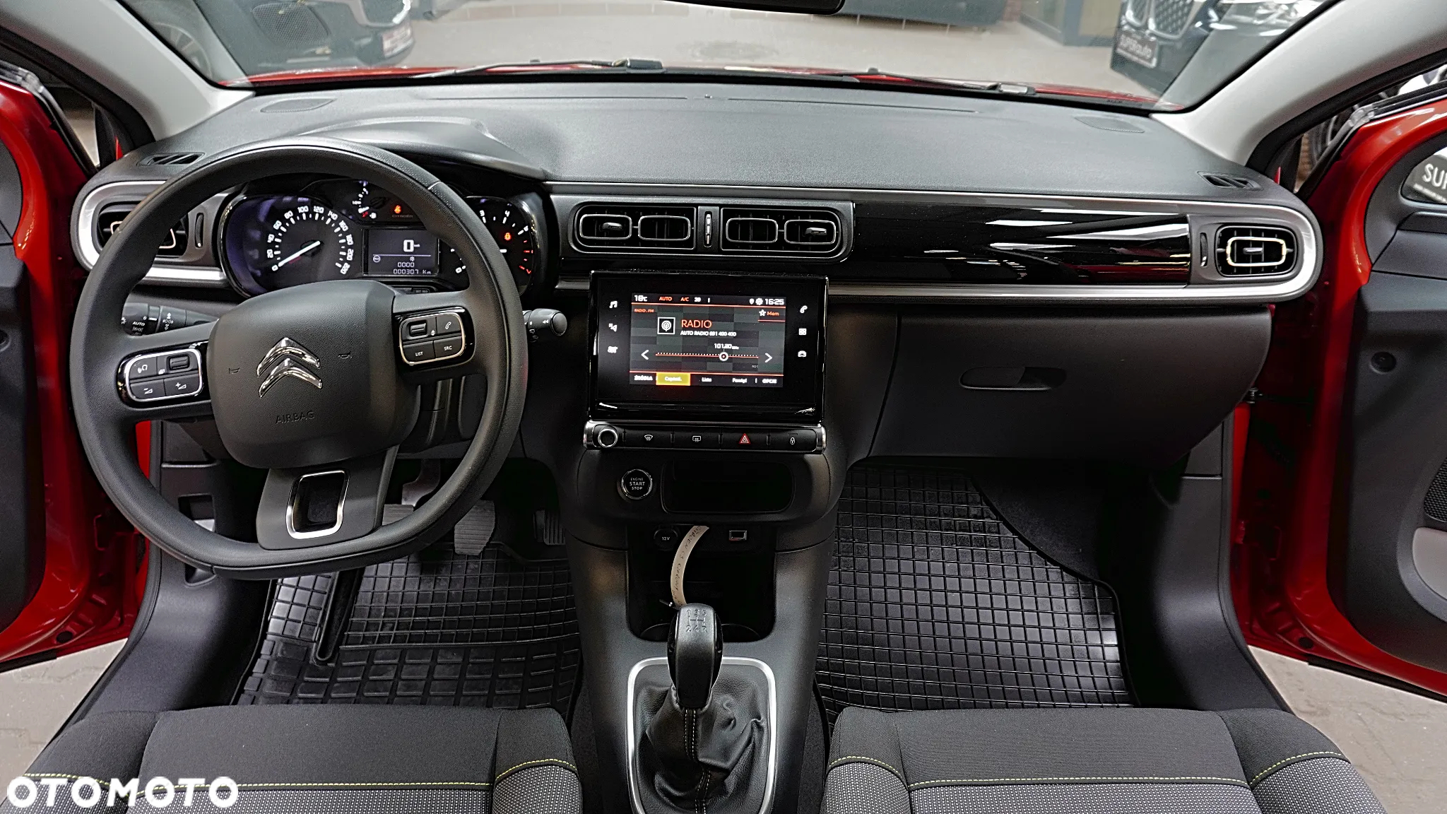 Citroën C3 1.2 PureTech Shine - 16