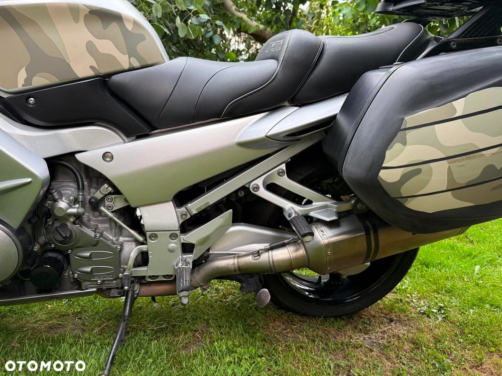 Yamaha FJR - 13