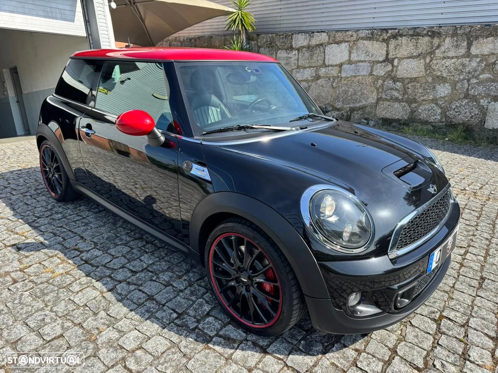 MINI 3 Portas John Cooper Works - 11