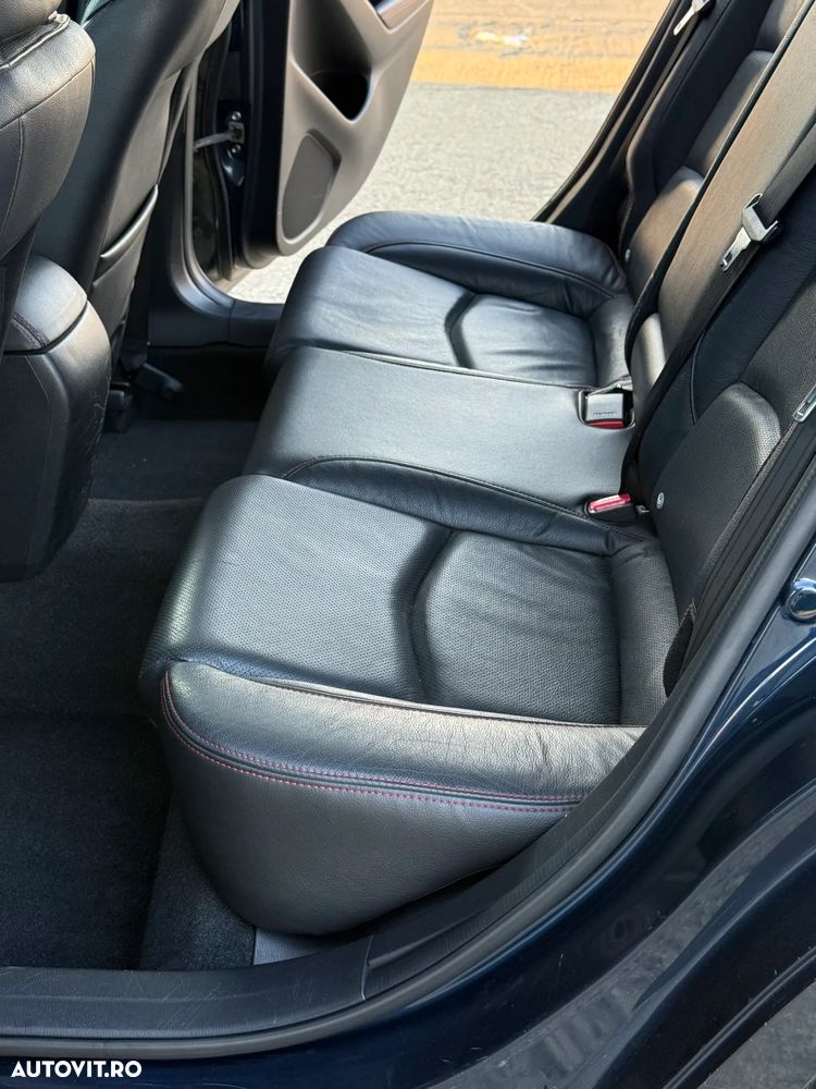 Mazda 3 G120 Revolution Top - 15