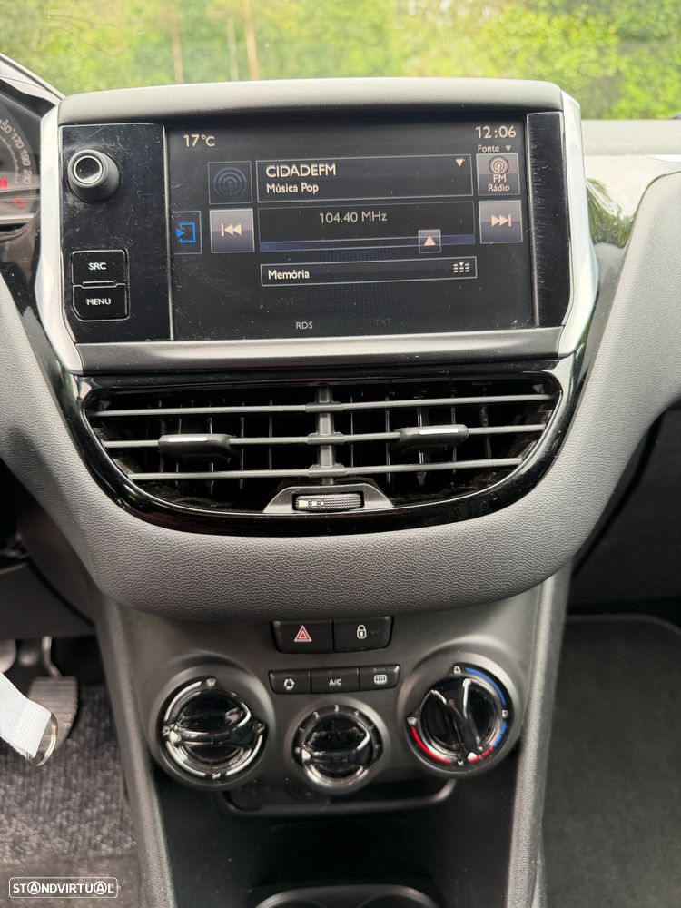 Peugeot 208 82 VTI Style - 18