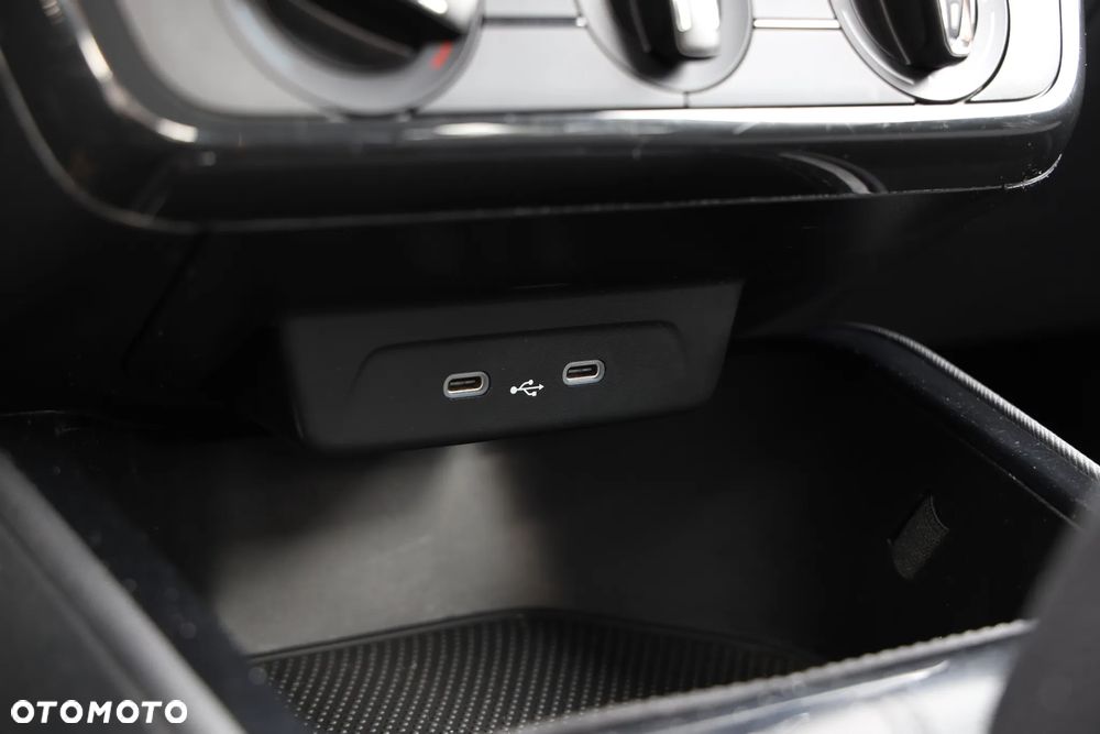 Skoda Fabia 1.0 TSI Ambition - 19