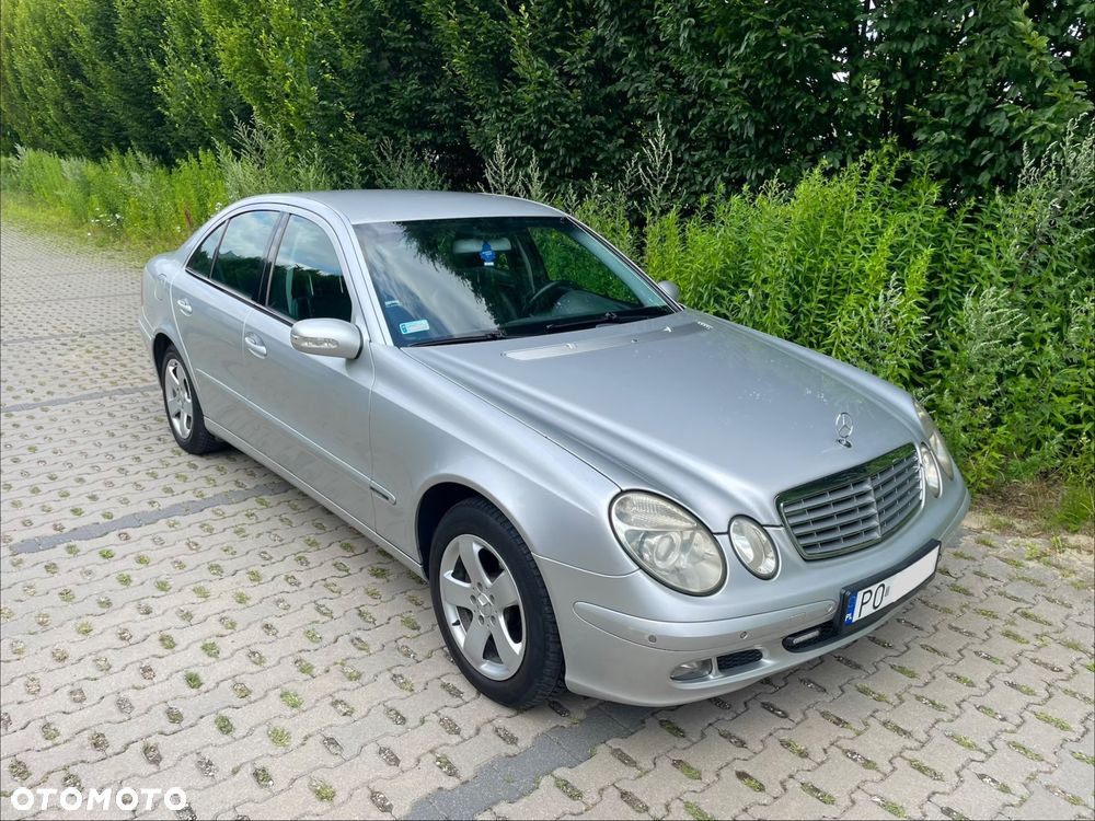 Mercedes-Benz Klasa E 200 CDI Classic - 1