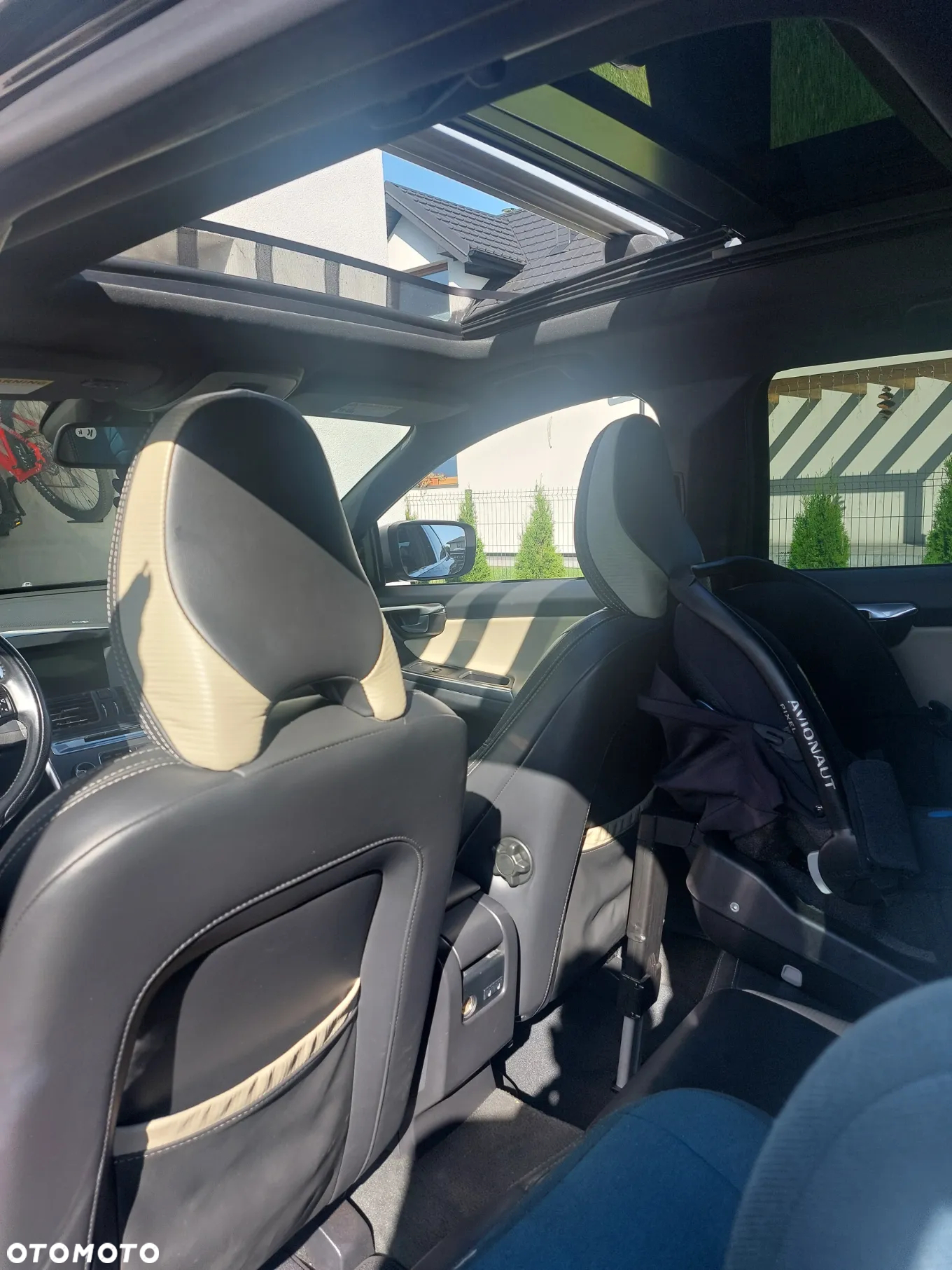 Volvo XC 60 T6 AWD R-Design - 12