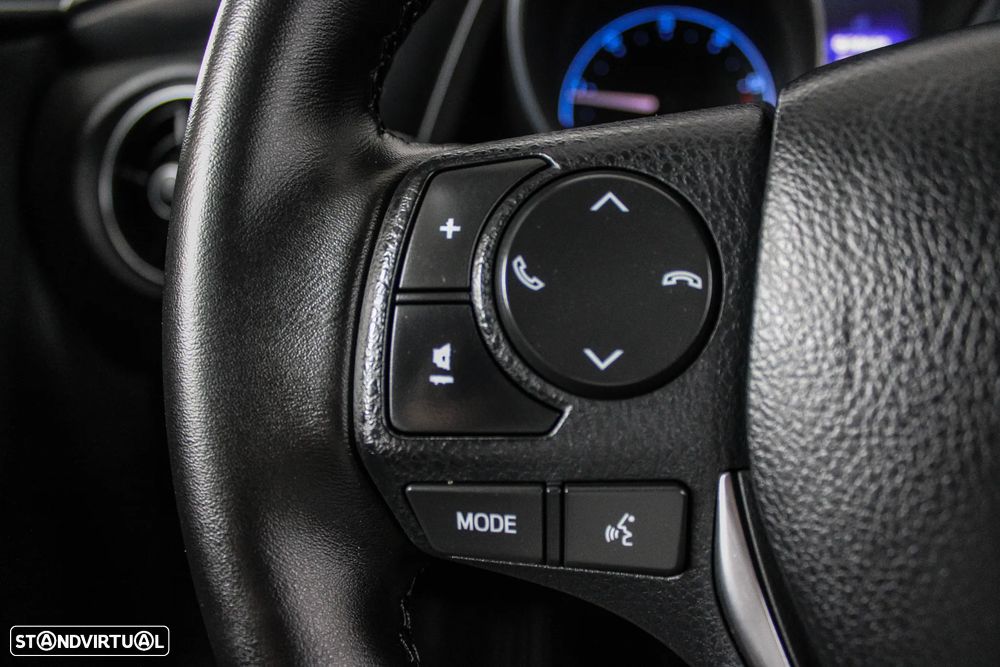 Toyota Auris Touring Sports 1.4 D-4D Comfort - 32