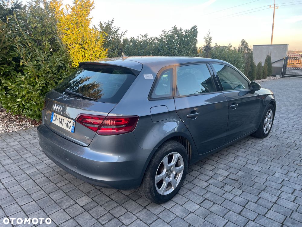 Audi A3 Sportback - 3