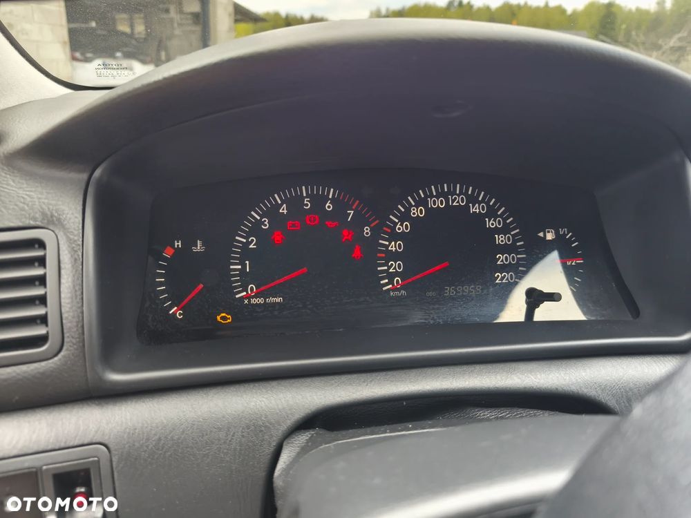 Toyota Corolla - 10