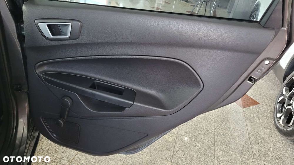 Ford Fiesta - 21